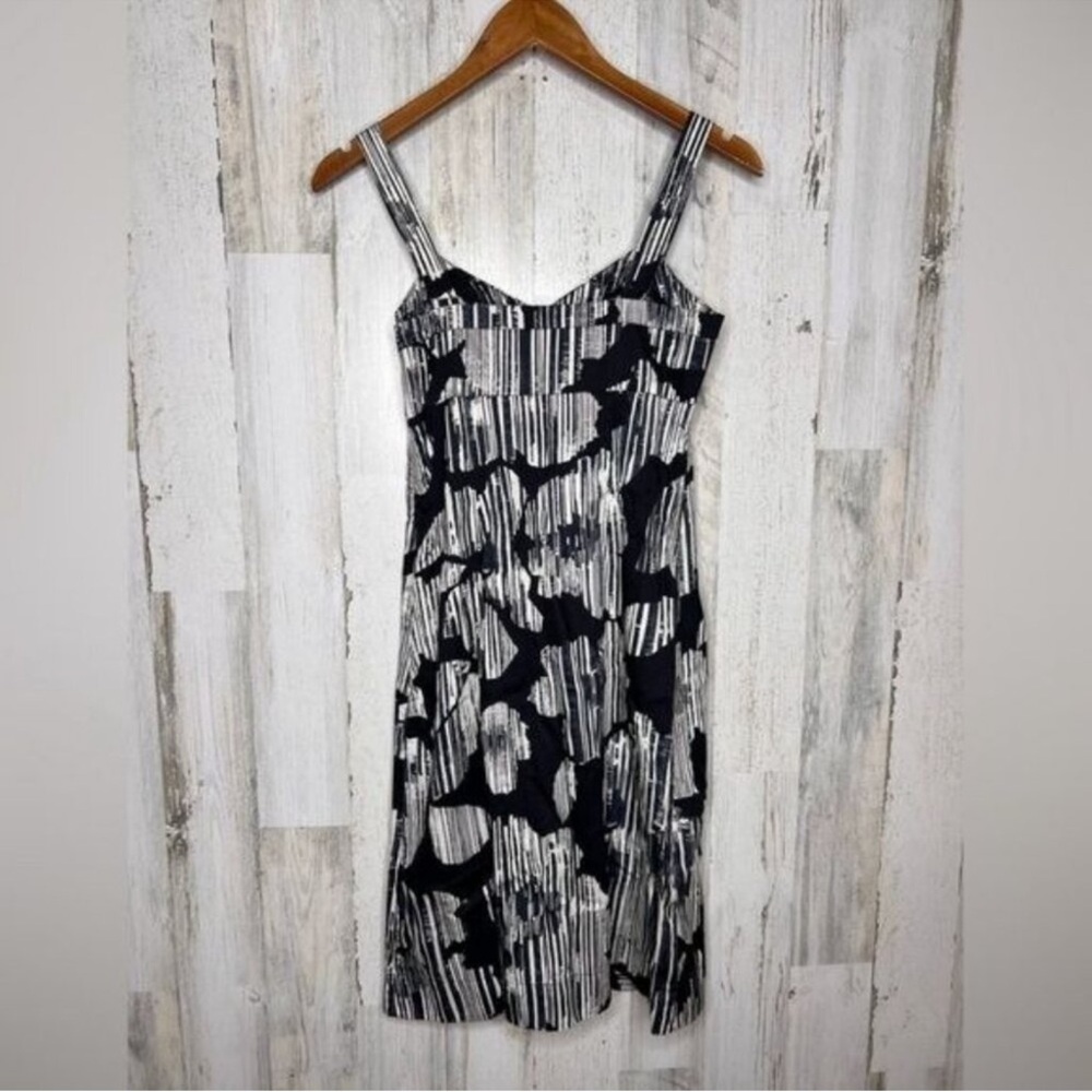 New York & Company Women's Sleeveless Floral Mini Dress Black White Size 2